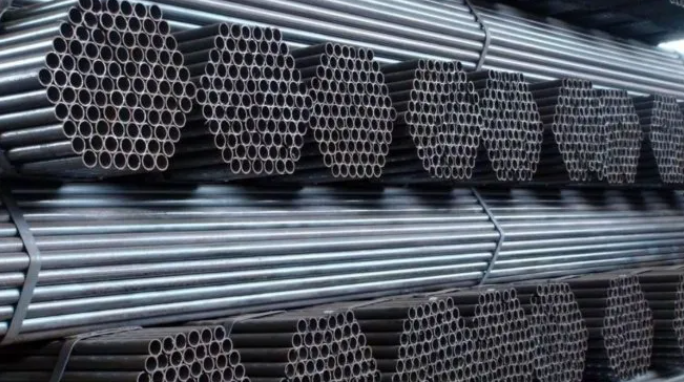 La producción siderúrgica repuntó en enero, pero el sector advierte por la presión del acero chino