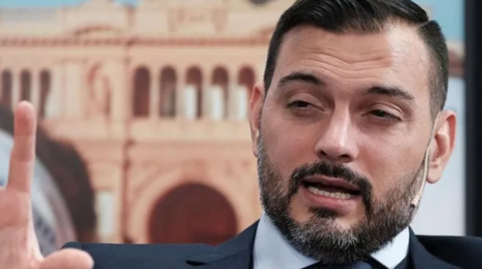 Álvarez Agis advirtió límites para bajar la inflación y alertó por el riesgo de recesión