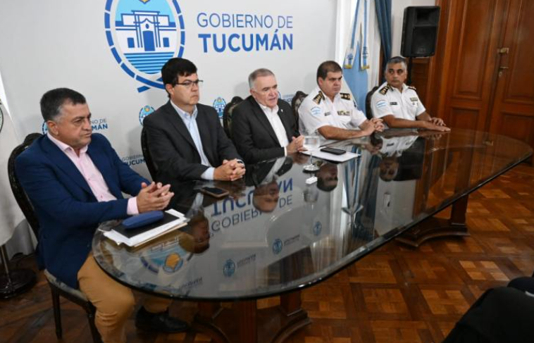 Jaldo destacó una baja en los delitos y reforzó la estrategia de seguridad en Tucumán