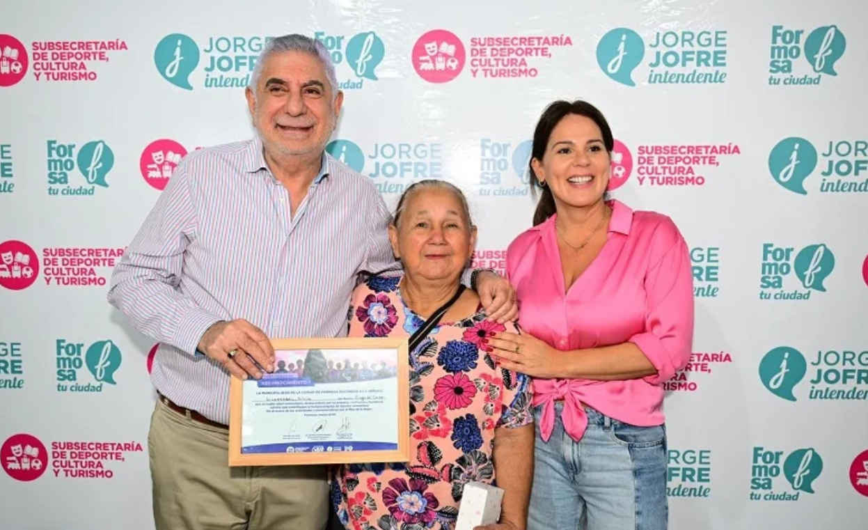 Formosa homenajeó a 21 mujeres destacadas de distintos barrios de la ciudad Formosa homenajeó a 21 mujeres destacadas de distintos barrios de la ciudad