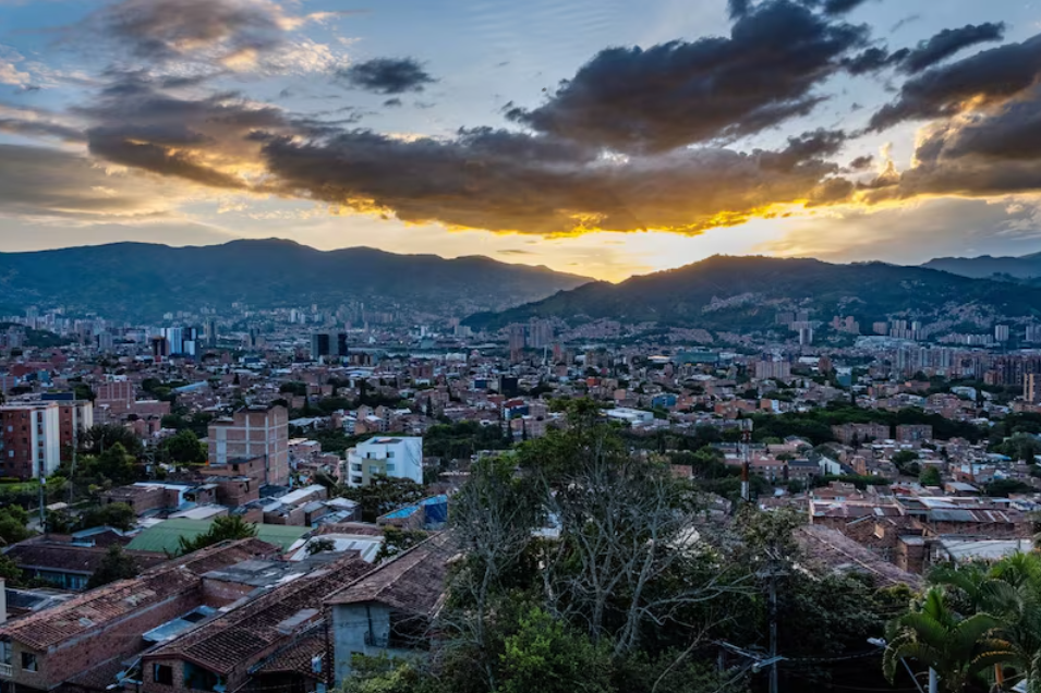 Colombia planea recomprar 4.000 millones de dólares en bonos en mercados externos Colombia planea recomprar 4.000 millones de dólares en bonos en mercados externos