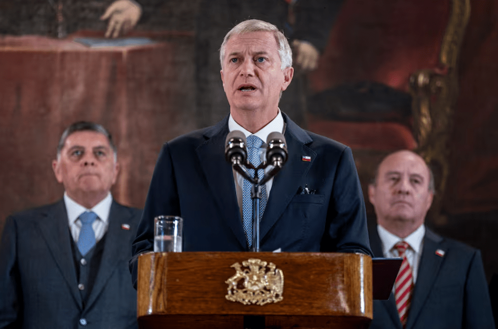 Kast presentó en Chile una “megareforma” económica con rebajas impositivas y beneficios para capitales repatriados