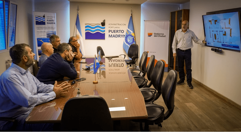Chubut refuerza la articulación con el sector turístico para potenciar la actividad de cruceros