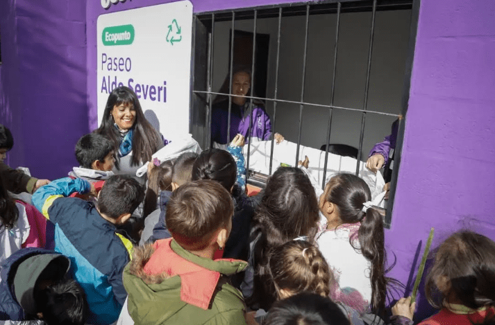 Quilmes inauguró un nuevo Ecopunto y refuerza su estrategia de reciclado urbano