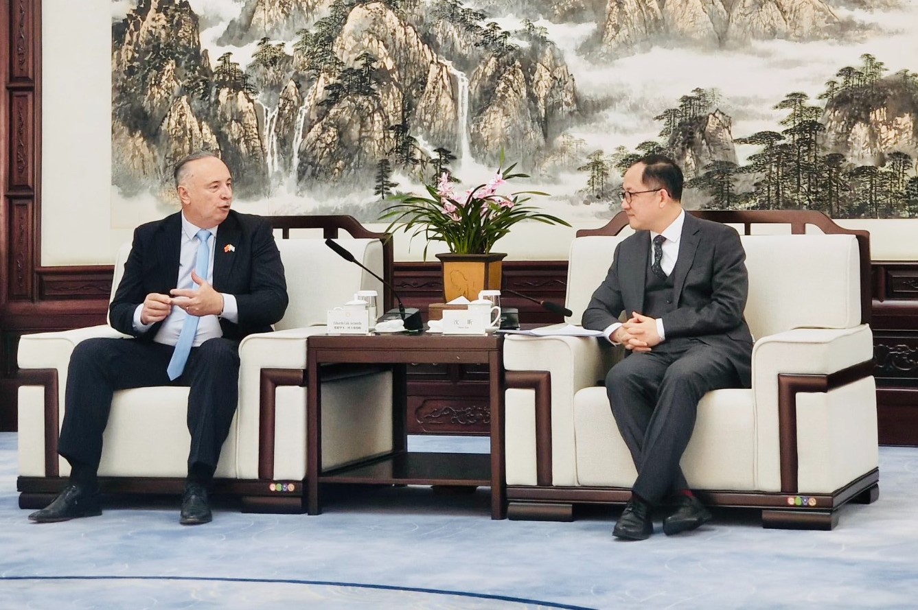 Accastello en China: acuerdos para impulsar el desarrollo lácteo