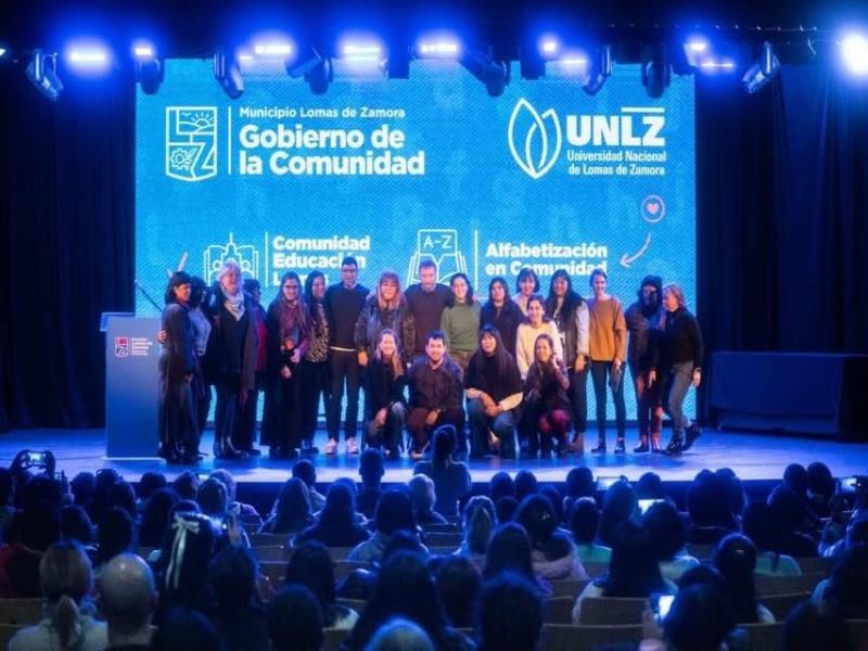 Lomas de Zamora lanzó el programa “Alfabetización en Comunidad” con cientos de voluntarios