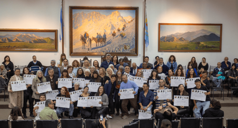Mendoza distinguió a referentes de la danza con un nuevo reconocimiento legislativo municipal