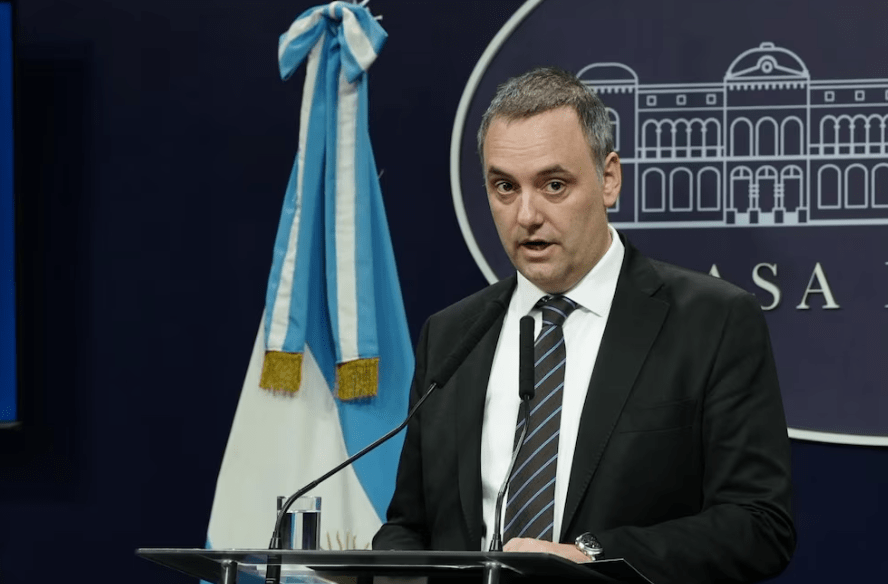 El PRO tomó distancia del Gobierno y pidió “no aplaudir lo que está mal”