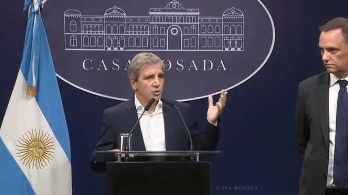 El Gobierno recortó 211 programas y ajustó gastos por ,8 billones