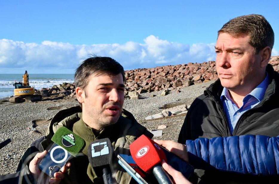Chubut avanza con una obra millonaria para frenar la erosión costera en Playa Unión Chubut avanza con una obra millonaria para frenar la erosión costera en Playa Unión