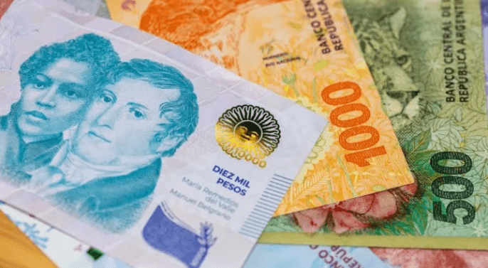 El ingreso disponible volvió a caer y acumula una pérdida del 12% desde el inicio del gobierno de Milei El ingreso disponible volvió a caer y acumula una pérdida del 12% desde el inicio del gobierno de Milei