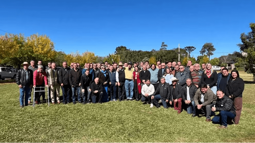 Passalacqua recibió el respaldo de más de 60 intendentes y se profundiza la interna política en Misiones Passalacqua recibió el respaldo de más de 60 intendentes y se profundiza la interna política en Misiones