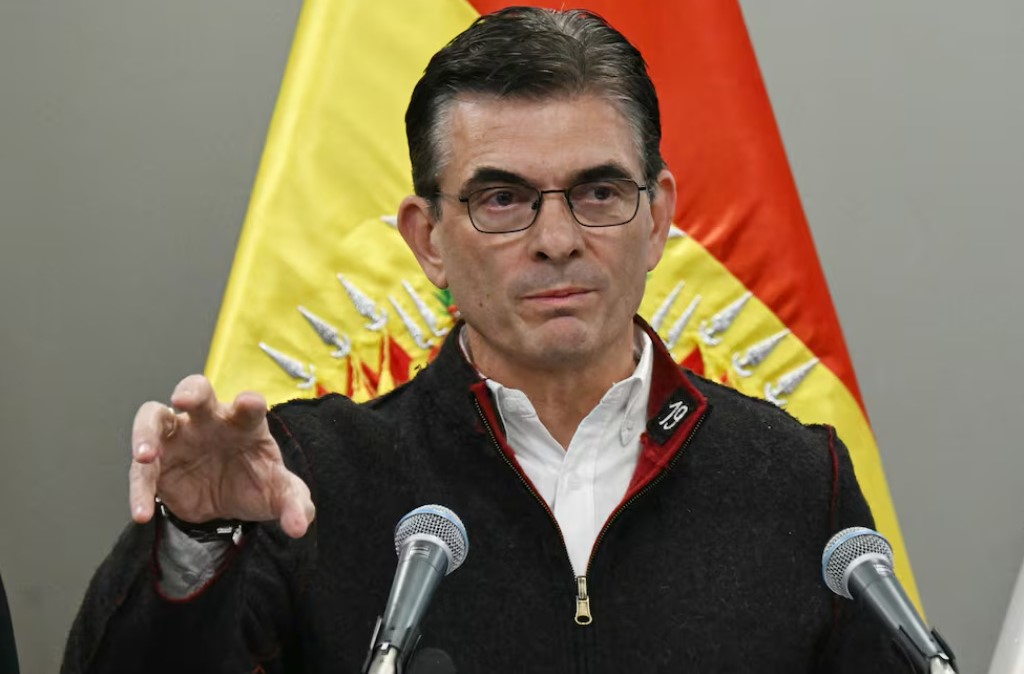 Diputados de Bolivia debate eliminar límites al uso de las Fuerzas Armadas en protestas