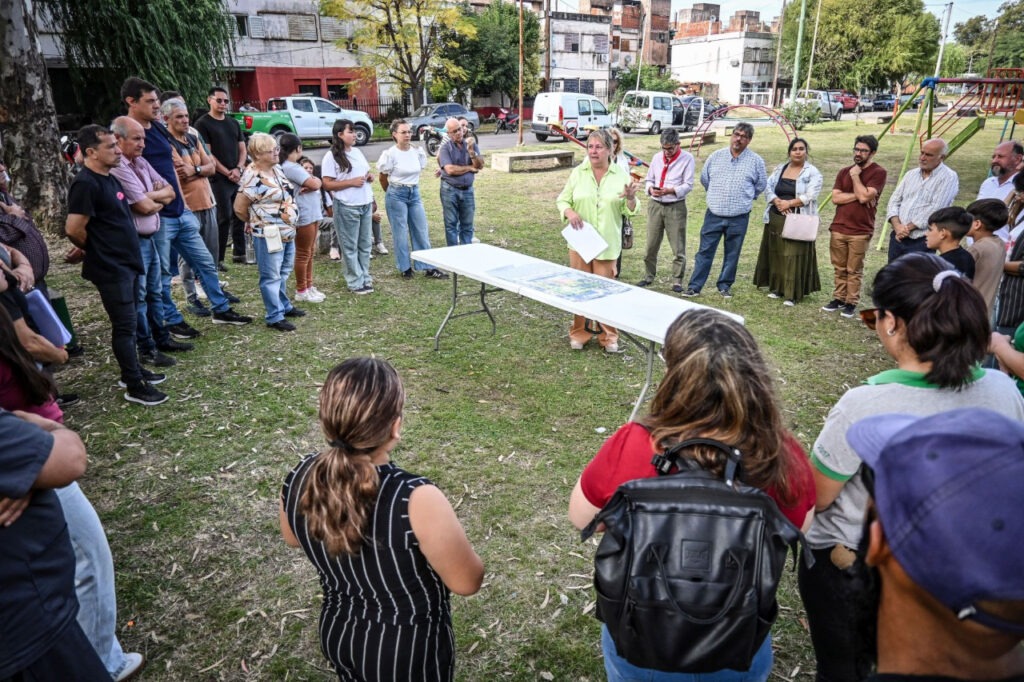 Presentaron un proyecto integral para recuperar un espacio verde y crear una huerta comunitaria en Lomas del Mirador