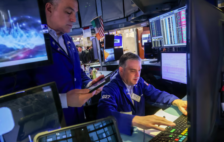 Wall Street opera con cautela tras máximos históricos por tensiones geopolíticas y auge de la inteligencia artificial