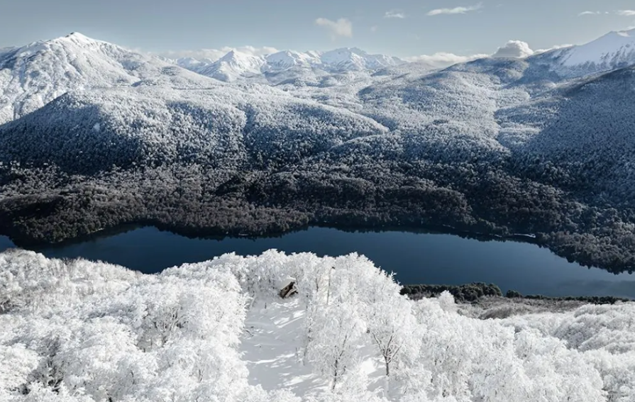 Neuquén llega a la temporada de nieve con crecimiento turístico y mayor ocupación hotelera