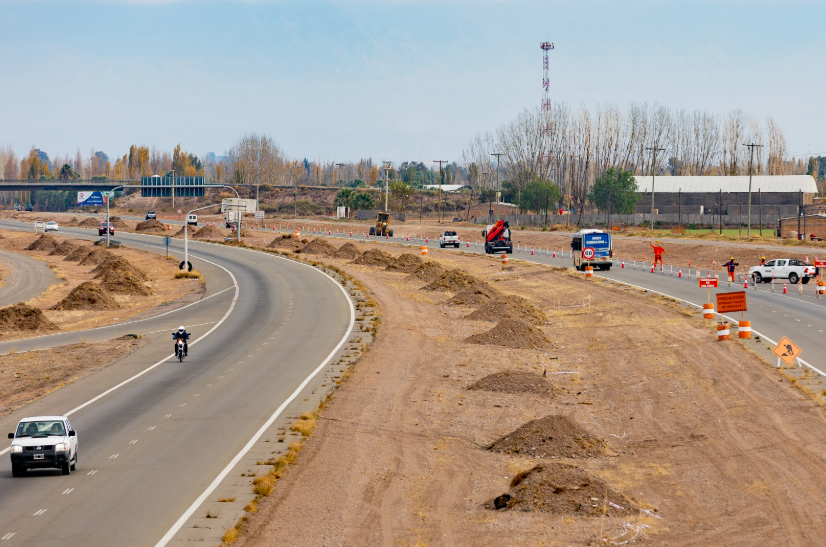 Maipú avanza con obras de infraestructura y mantiene cortes en distintos puntos del departamento