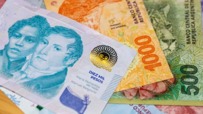 La mitad de los argentinos se percibe de clase baja y nueve de cada diez dicen perder contra la inflación La mitad de los argentinos se percibe de clase baja y nueve de cada diez dicen perder contra la inflación