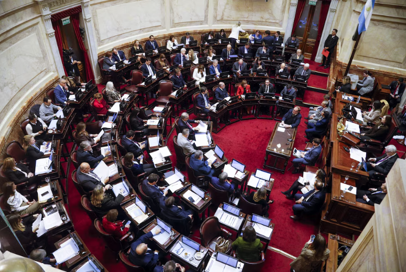 El Senado busca aprobar la ley de propiedad privada en medio de dudas por los votos El Senado busca aprobar la ley de propiedad privada en medio de dudas por los votos