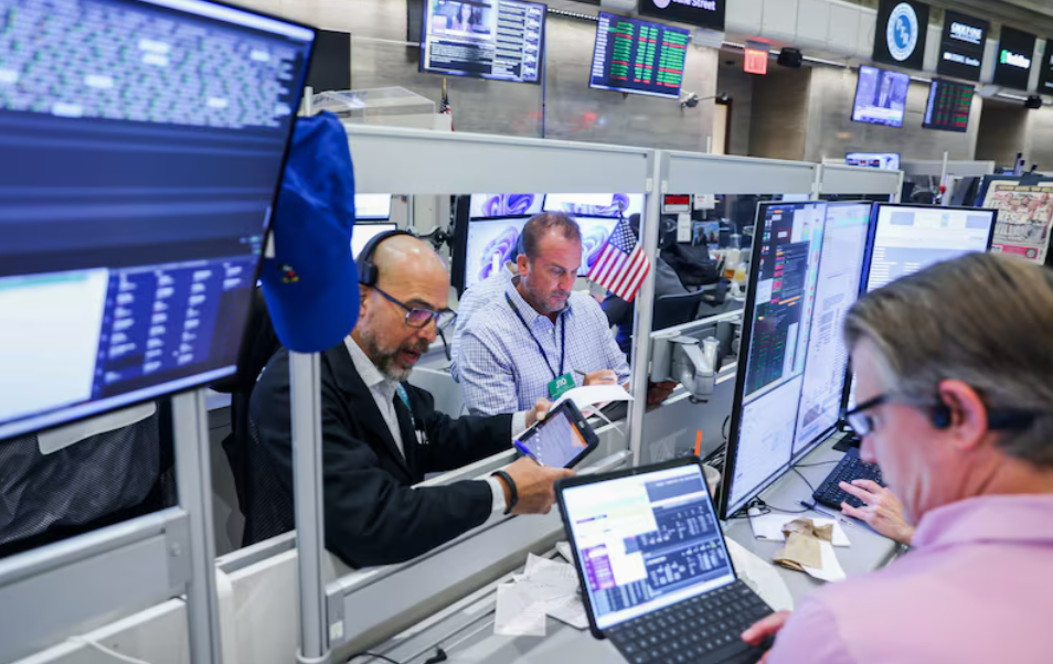 Wall Street opera mixto entre la baja del petróleo y las tensiones con Irán Wall Street opera mixto entre la baja del petróleo y las tensiones con Irán