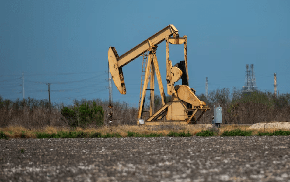El petróleo sube más de 5% por la escalada militar en Medio Oriente El petróleo sube más de 5% por la escalada militar en Medio Oriente