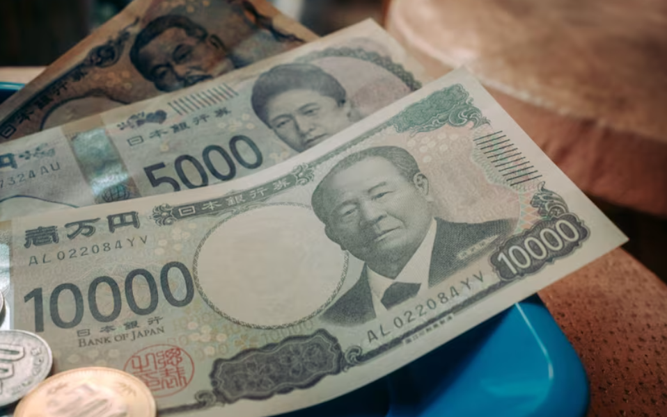 Japón y Estados Unidos intervienen para sostener al yen