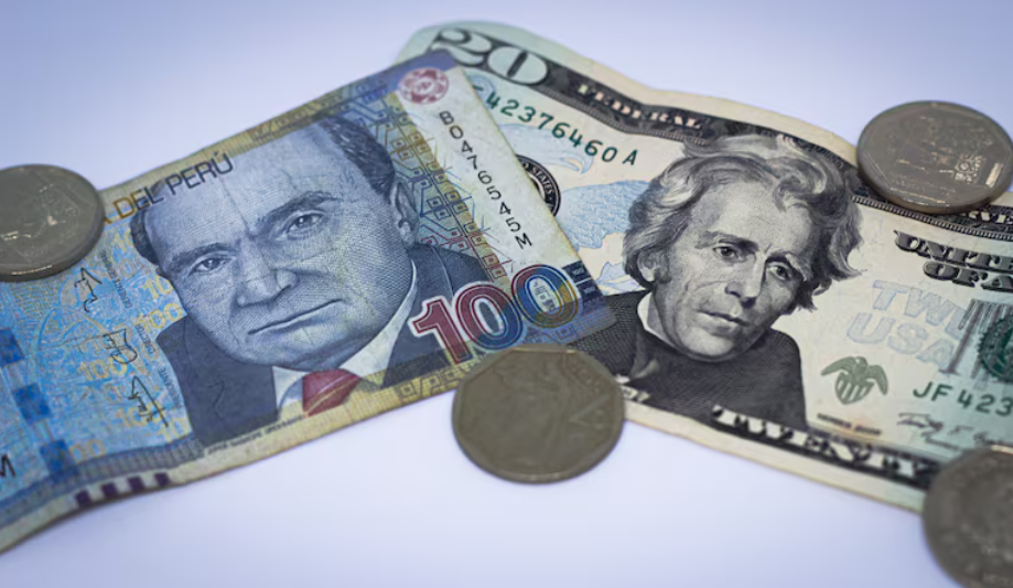 Analistas proyectan un dólar estable en Perú durante el segundo semestre