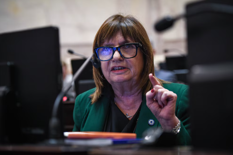 El oficialismo sufrió un revés en el Senado por la Ley de Tierras