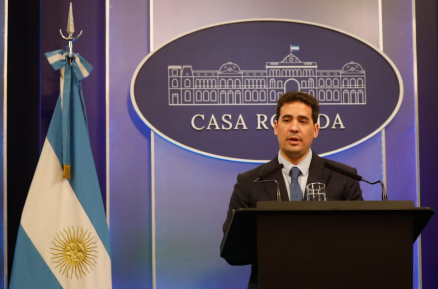 El Gobierno ratificó el rumbo económico y aseguró que “la motosierra no se apaga nunca” El Gobierno ratificó el rumbo económico y aseguró que “la motosierra no se apaga nunca”