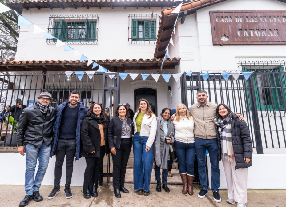 Mariel Fernández celebró el primer aniversario de la Casa de las Culturas de Las Catonas Mariel Fernández celebró el primer aniversario de la Casa de las Culturas de Las Catonas