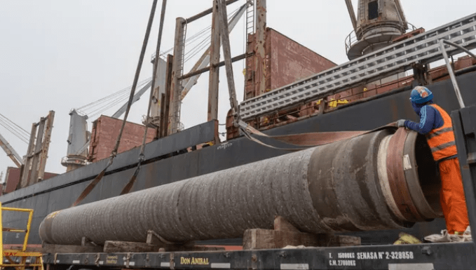 La inversión extendió su derrumbe en julio, pero el RIGI reactivó las importaciones en agosto La inversión extendió su derrumbe en julio, pero el RIGI reactivó las importaciones en agosto