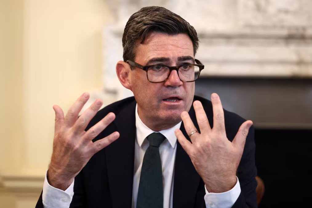El primer ministro británico prometió ser “implacable” en la defensa de la ocupación de Malvinas