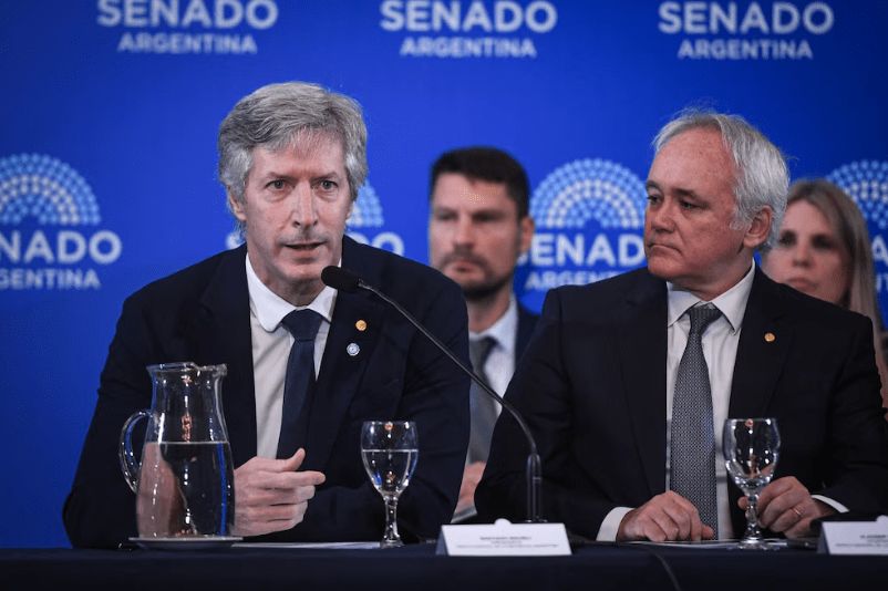 El peronismo reclama que Bausili explique el traslado del oro al exterior El peronismo reclama que Bausili explique el traslado del oro al exterior