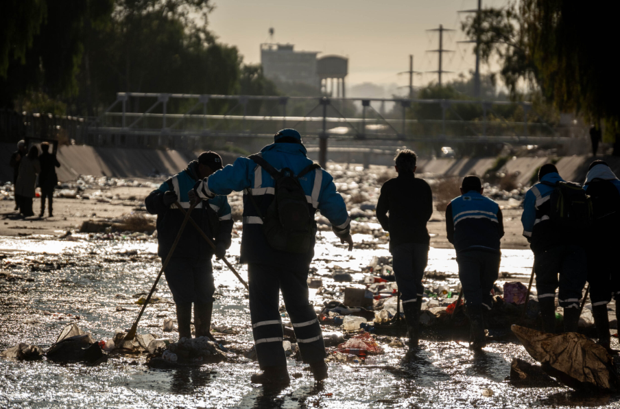 La Ciudad de Mendoza retiró 200 toneladas de residuos del Canal Papagayos La Ciudad de Mendoza retiró 200 toneladas de residuos del Canal Papagayos