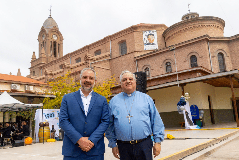 Stevanato acompañó la celebración por los 125 años de la obra salesiana en Rodeo del Medio