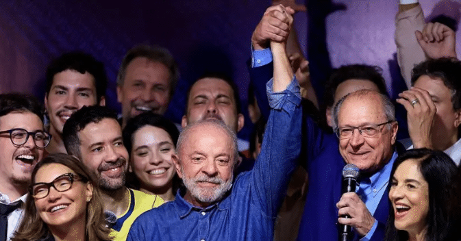 Lula gana las elecciones de Brasil con una remontada histórica y Bolsonaro pide la anulación