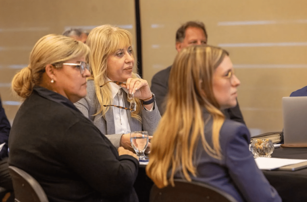 Chahla aportó datos y su mirada para avanzar en la integración socio urbana de barrios populares Chahla aportó datos y su mirada para avanzar en la integración socio urbana de barrios populares