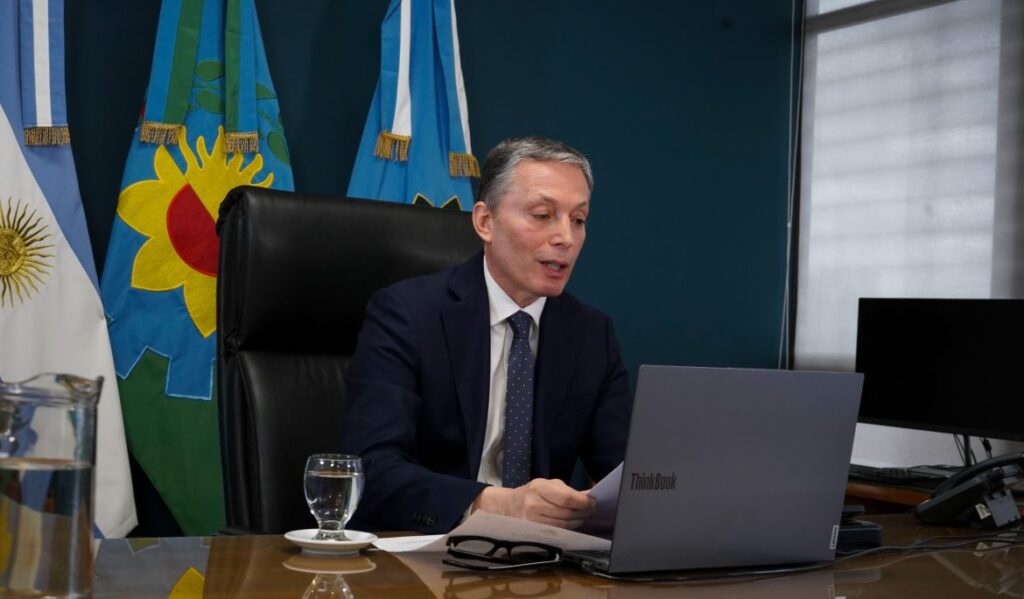 Fernando Gray cuestionó la privatización de AySA: “Están regalando la empresa, una verdadera vergüenza”
